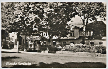 Der Treffpunkt in Glienicke. Foto: Orts-Chronik